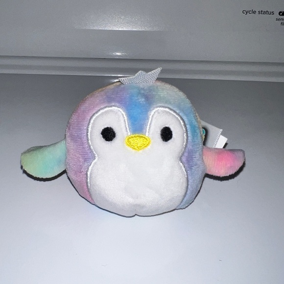 Squishmallows Tomara Micromallow Series 2 Rainbow Penguin - Picture 1 of 2